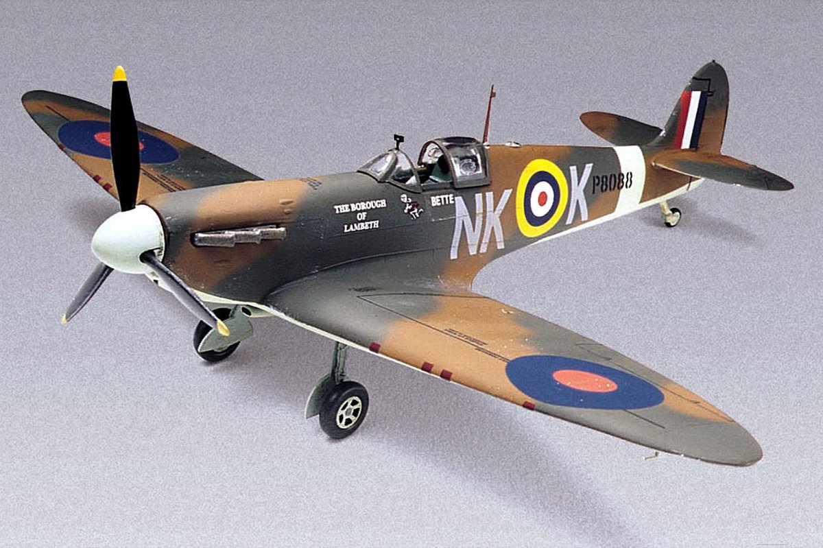 Revell Modelbouwset Spitfire Mk-ii 1:48 Bruin 34-delig