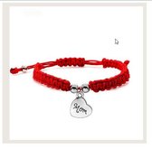 Mama armband - moeder - rood - hanger hartje Mom/ geboortecadeau / moeder cadeau / moederdag cadeau