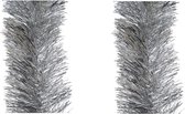 2x stuks kerstslingers zilver 10 cm breed x 270 cm - Guirlande folie lametta slingers - Zilveren kerstboom versieringen