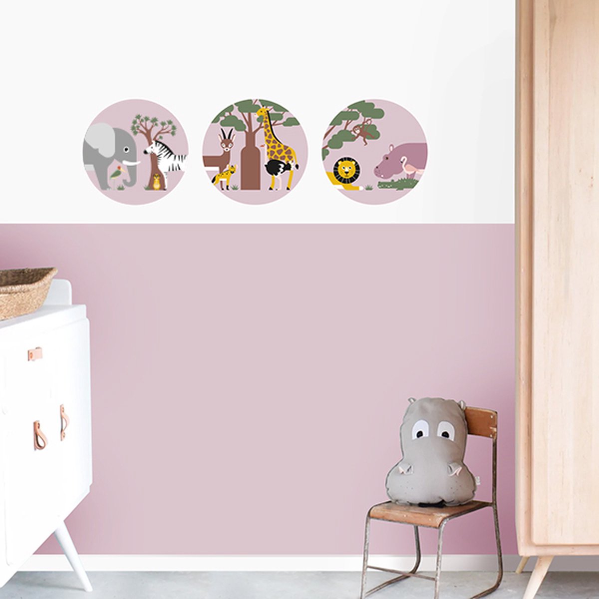 Muurcirkel set WildLife lila paars 3x 30cm - muursticker - safari - dieren - safarikamer - leeuw – olifant - aap – zebra - meisjeskamer - muurdecoratie - kinderkamerstyling – kinderkameraccessoire