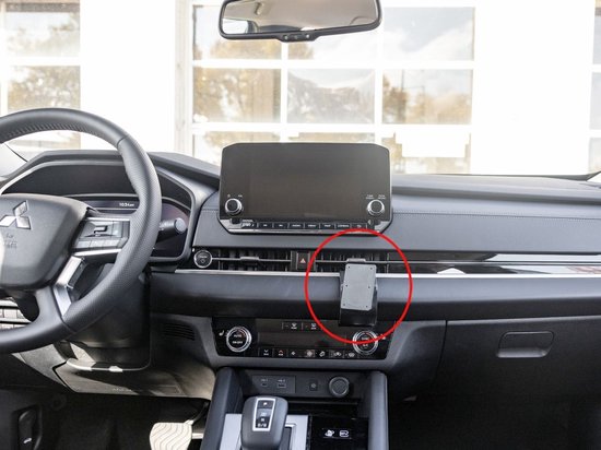 Proclip Mitsubishi Outlander 22- Angled mount.
