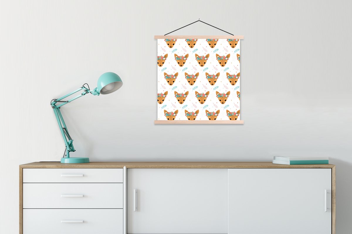 Posterhanger incl. Poster 60x60 cm - Schoolplaat - Hert - Bloemen - Bladeren - Design - Textielposter - Blanke latten