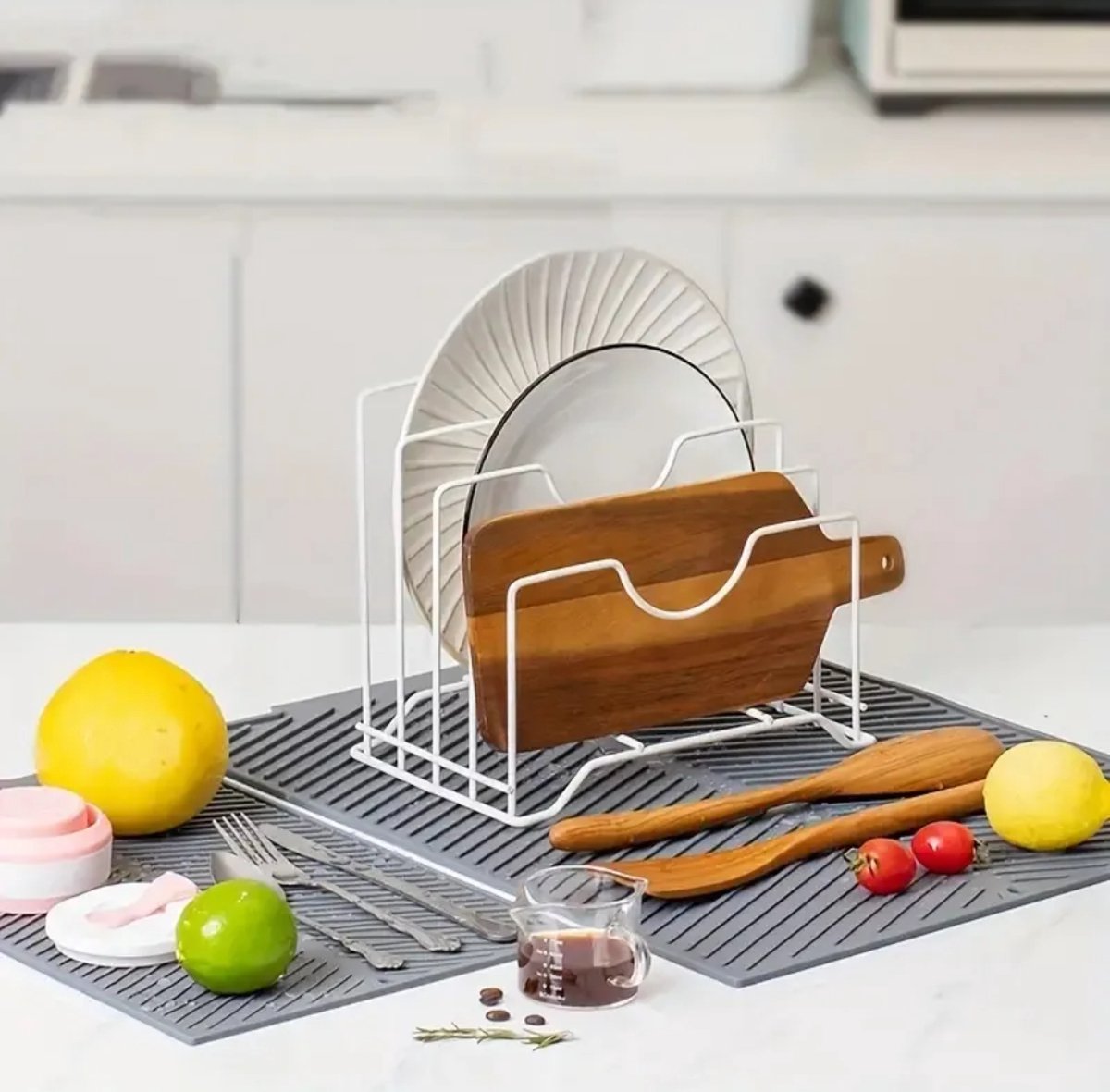 Homewizer Extra grote siliconen droogmat voor aanrecht, hittebestendig, antislip ontwerp, sneldrogend, gemakkelijk schoon, verhoogde rand houdt water, BPA-vrij, food grade siliconen, 23 x 18-grijs