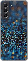Geschikt voor Samsung Galaxy S21 FE hoesje - Glitter - Blauw - Abstract - Design - Siliconen Telefoonhoesje