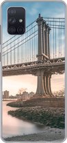 Geschikt voor Samsung Galaxy A71 hoesje - New York - Rivier - Bridge - Siliconen Telefoonhoesje