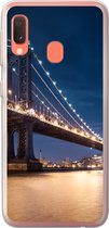Geschikt voor Samsung Galaxy A20e hoesje - New York - Manhattan - Maan - Siliconen Telefoonhoesje