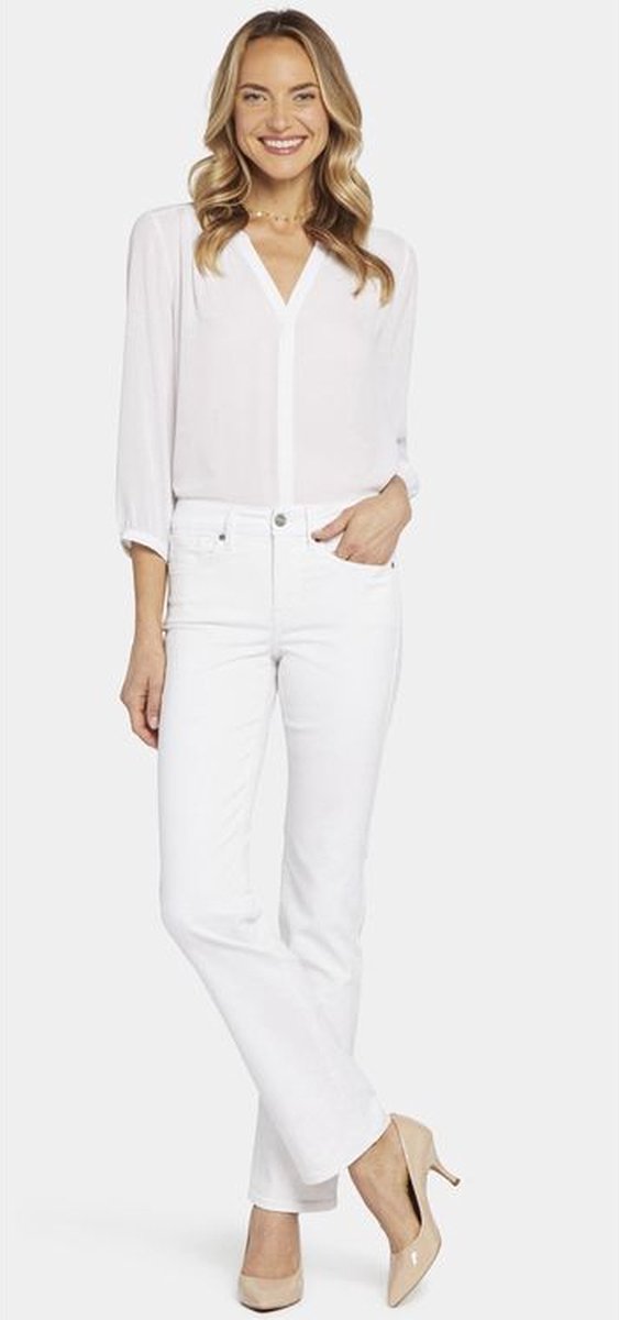Marilyn Straight Jeans In Petite