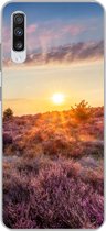 Geschikt voor Samsung Galaxy A70 hoesje - Bloeiende heide tijdens zonsondergang in Nederland - Siliconen Telefoonhoesje