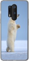 Geschikt voor OnePlus 8 Pro hoesje - IJsbeer - Grappig - Sneeuw - Kinderen - Jongens - Meisjes - Kind - Siliconen Telefoonhoesje