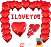 Festivz I Love You Set Compleet - Liefde – Hartjes Decoratie - Rozenbladen - Love - Feestversiering – Rood - Wit - Cadeau - Feest - Man & Vrouw - Hem & Haar - Valentijn - Valentijnversiering - Valentijnsdag - Moederdag