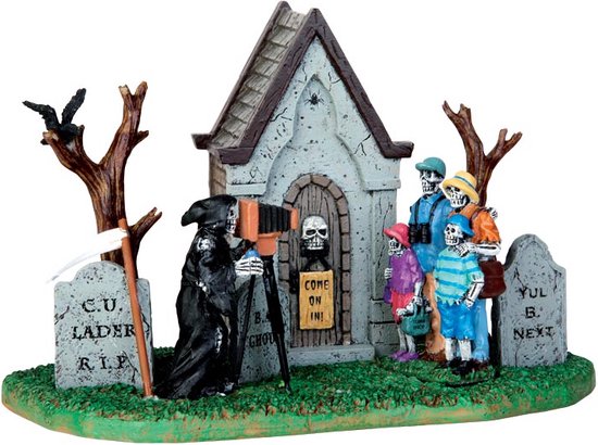 Lemax - Family Vacation Photo