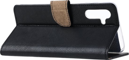 Hoesje geschikt voor Samsung Galaxy A05s bookcase Zwart - Met screenprotector tempered glass Galaxy A05s - 2x
