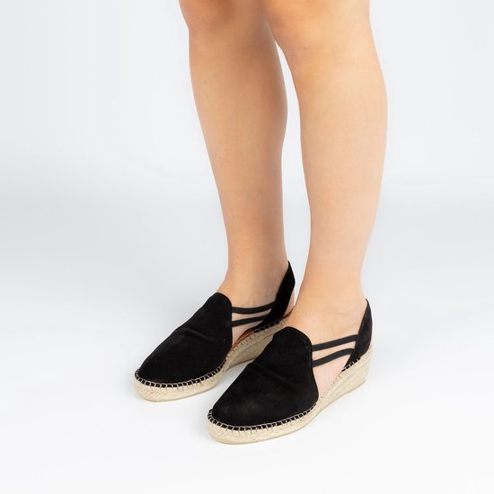 Manfield - Dames - Zwarte suède sandalen met sleehak - Maat 37