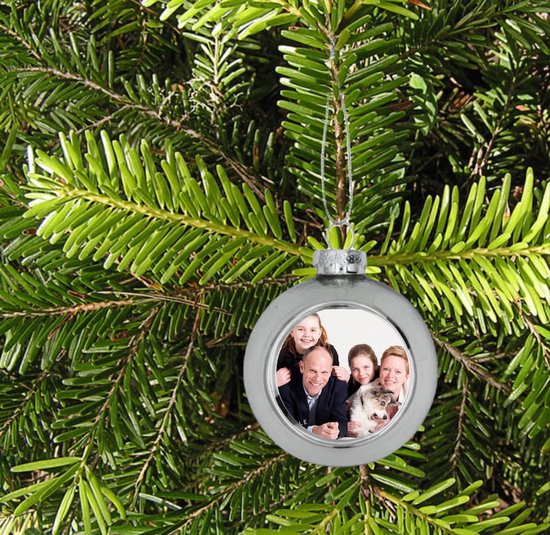 thumbnail: New York City Straat Kerstbal Ornament – Decoratieve Kerstbal Voor Kerstboom Of Feestdecoratie | Hoogwaardig PC-plastic, Goud/zilver Accenten