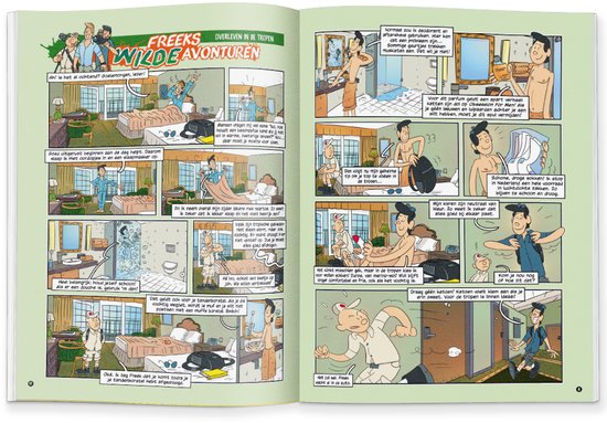 Twee mannen in een hotelkamer, een met een rugzak, de ander in zwembroek en handdoek.