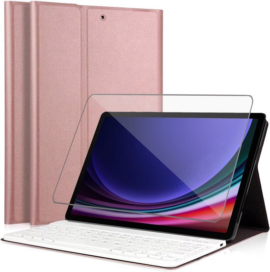Roze tabletcase met toetsenbord, schermprotector en tablet. De tablet staat schuin.
