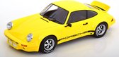 Het 1:18 Diecast-model van de Porsche 911 3.0 RSR Carrera Coupé uit 1974 in geel. De fabrikant van het schaalmodel is Werk83. Dit model is alleen online beschikbaar
