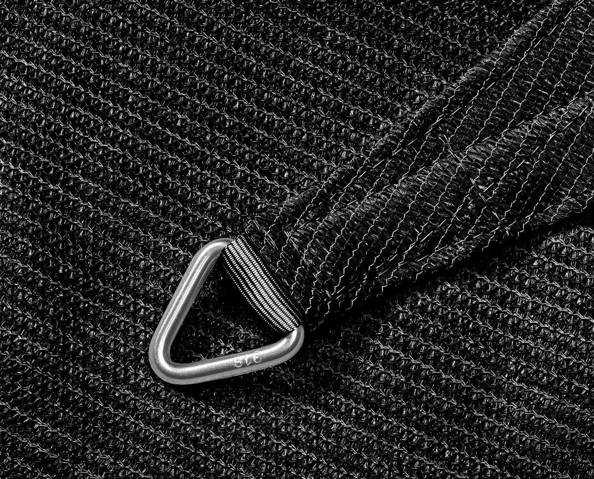 Platinum Sun & Shade Coolfit voile d’ombrage triangulaire, 570x400x400cm, Noir
