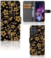 Telefoonhoesje Geschikt voor Motorola Moto G54 Bookcase Cadeau voor Oma Gouden Bloemen