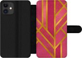 Bookcase Geschikt voor iPhone 12 Pro telefoonhoesje - Goud - Roze - Geometrisch - Met vakjes - Wallet case met magneetsluiting