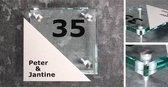Glazen naambordje met naam en huisnummer - naambordje - glazenbordje - huisnummerbordje - huisnummer - huisidentificatiebordje