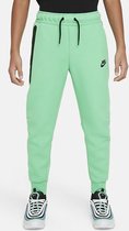 Nike Sportswear Tech Fleece Pant Kids Spring Green Maat 140/152