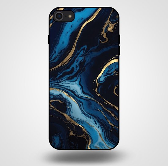 Telefoonhoesje met marmeren opdruk in goud en verschillende blauwtinten.