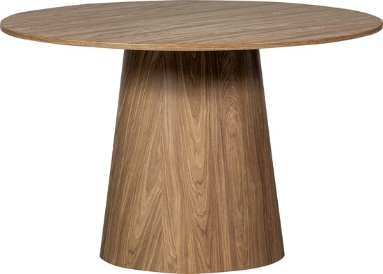Een ronde eettafel van hout met een conische voet, geïsoleerd op een witte achtergrond.