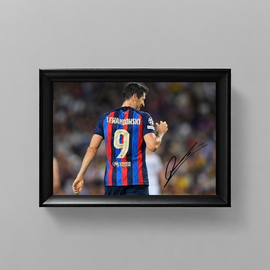 Robert Lewandowski Ingelijste Handtekening – 15 x 10cm In Klassiek Zwart Frame – Gedrukte handtekening – Voetbal - FC Barcelona