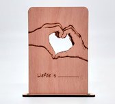 Houten liefde kaart - Liefde is wenskaart - luxe romantische kaart met envelop