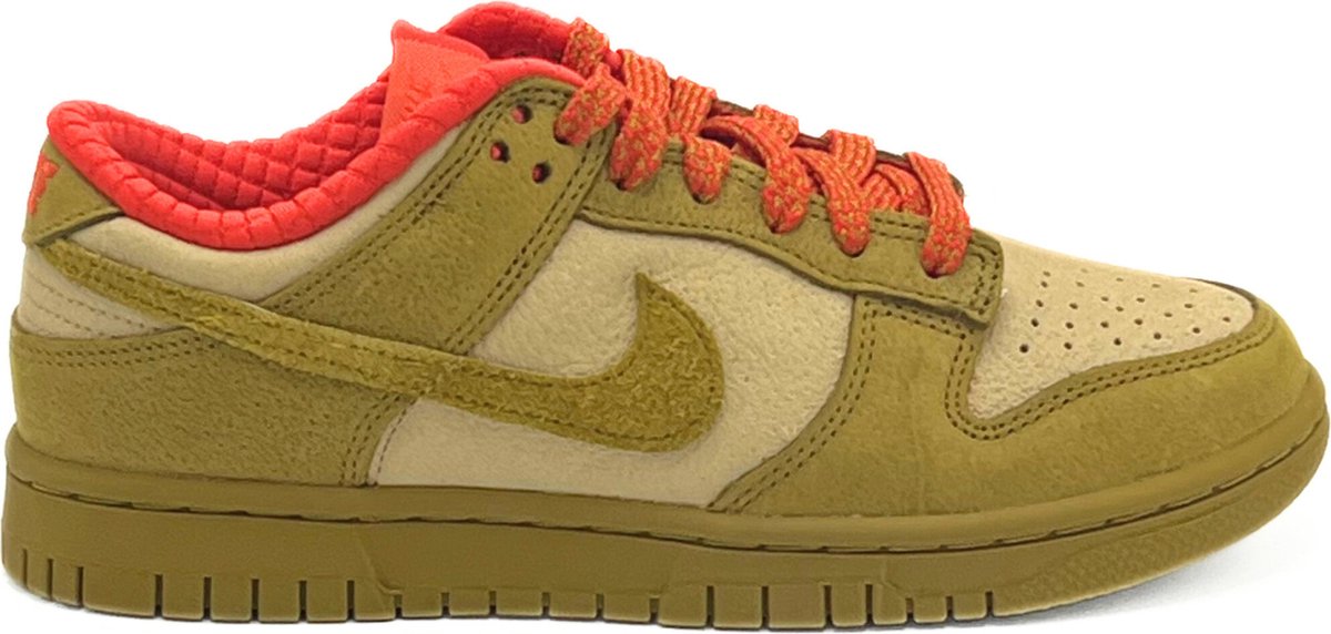 Nike Dunk Low WMNS Bronzine Bruin