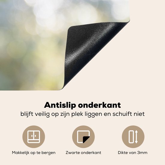 KitchenYeah® Inductie beschermer 80x52 cm - Close up of wet lime on branch - Kookplaataccessoires - Afdekplaat voor kookplaat - Inductiebeschermer - Inductiemat - Inductieplaat mat