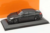 Porsche Panamera Turbo 2013 Matzwart 1-43 Maxichamps