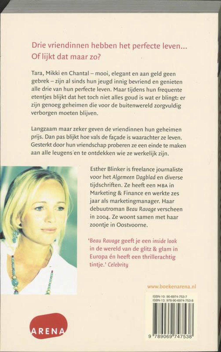 Achterkant boek 'Façade' van Esther Blinker. Foto van Esther Blinker met blonde lokken en blauwe ketting.