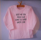 Shirt meisje Geef me een dikke kus want ik word grote zus | lange mouw T-Shirt | licht roze| maat 104