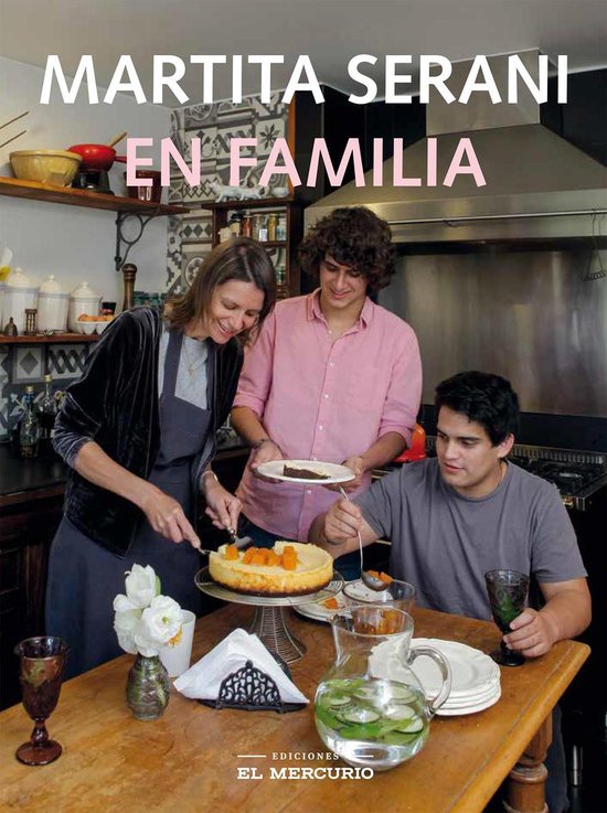 Martita Serani en familia - cover