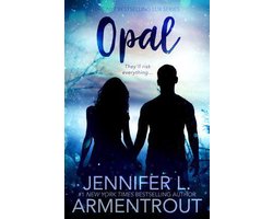 A Lux Novel 3 - Opal