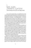 Pagina uit een boek met de titel 'NEE AAN ZWARTE GATEN!' en tekst over de Europese Commissie en de LHC.