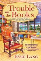 A Castle Bookshop Mystery 1 - Trouble on the Books