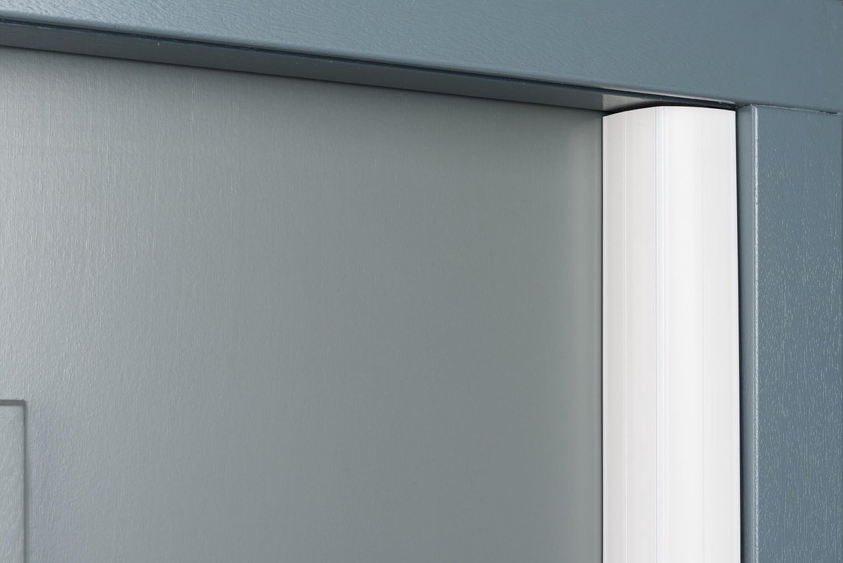 Jippie's FinProtect+ - Deurstrip - 90-90 Wit 198cm Jippie's FinProtect+ - Deurstrip - 90-90 Wit 198cm