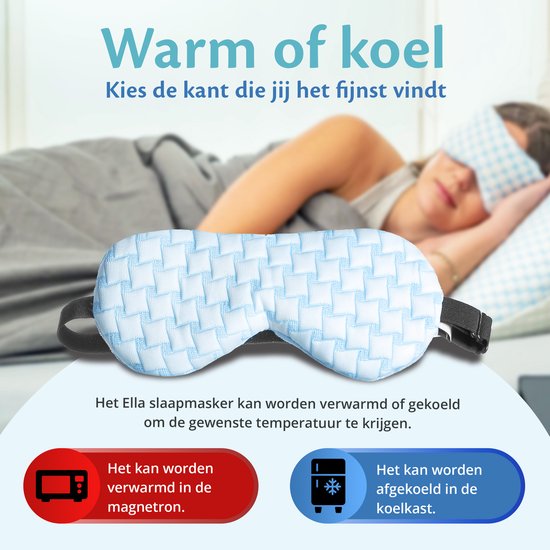 Vrouw slaapt met blauw geweven slaapmasker. Opties voor verwarmen (magnetron) en koelen (koelkast).