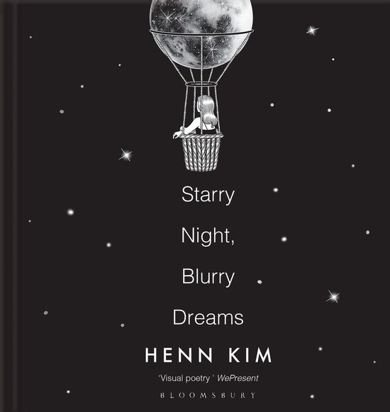 Illustration d'une femme dans un panier de montgolfière avec une lune comme ballon. Texte : Starry Night, Blurry Dreams.