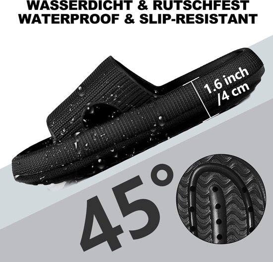 Zwarte, waterdichte en slipbestendige badslippers met 4 cm dikte en een antislipzool.