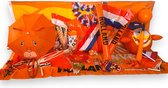 De OranjeFan EK-pakket L – 34-delig voor DE oranje supporter! / EK voetbal 2024 / oranje versiering / oranje vlaggetjes / vlaggenlijnen / Nederlands Elftal / EK 2024 / oranje decoratie / oranje vlag / slingers / voetbal