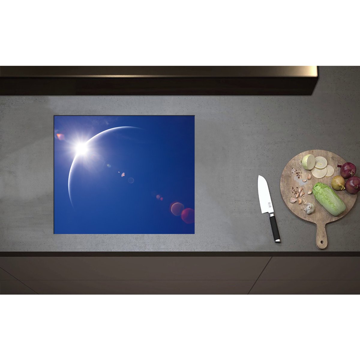 Inductieplaat Beschermer - Begin van Zonsverduistering bij Heldere Blauwe Lucht - 59x50 cm - 2 mm Dik - Inductie Beschermer - Bescherming Inductiekookplaat - Kookplaat Beschermer van Zwart Vinyl