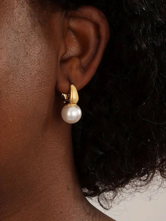 Boucles d'oreilles perles baroques grandes blanc crème / or