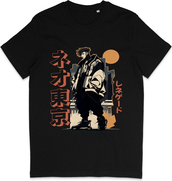 T-shirt noir avec une illustration style anime d'un jeune homme dans une ville avec des caractères japonais.