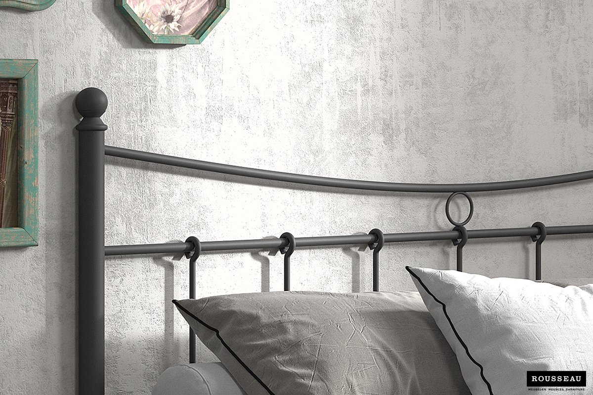 Bed 'Sacha' Zwart 160x200 Met Lattenbodem