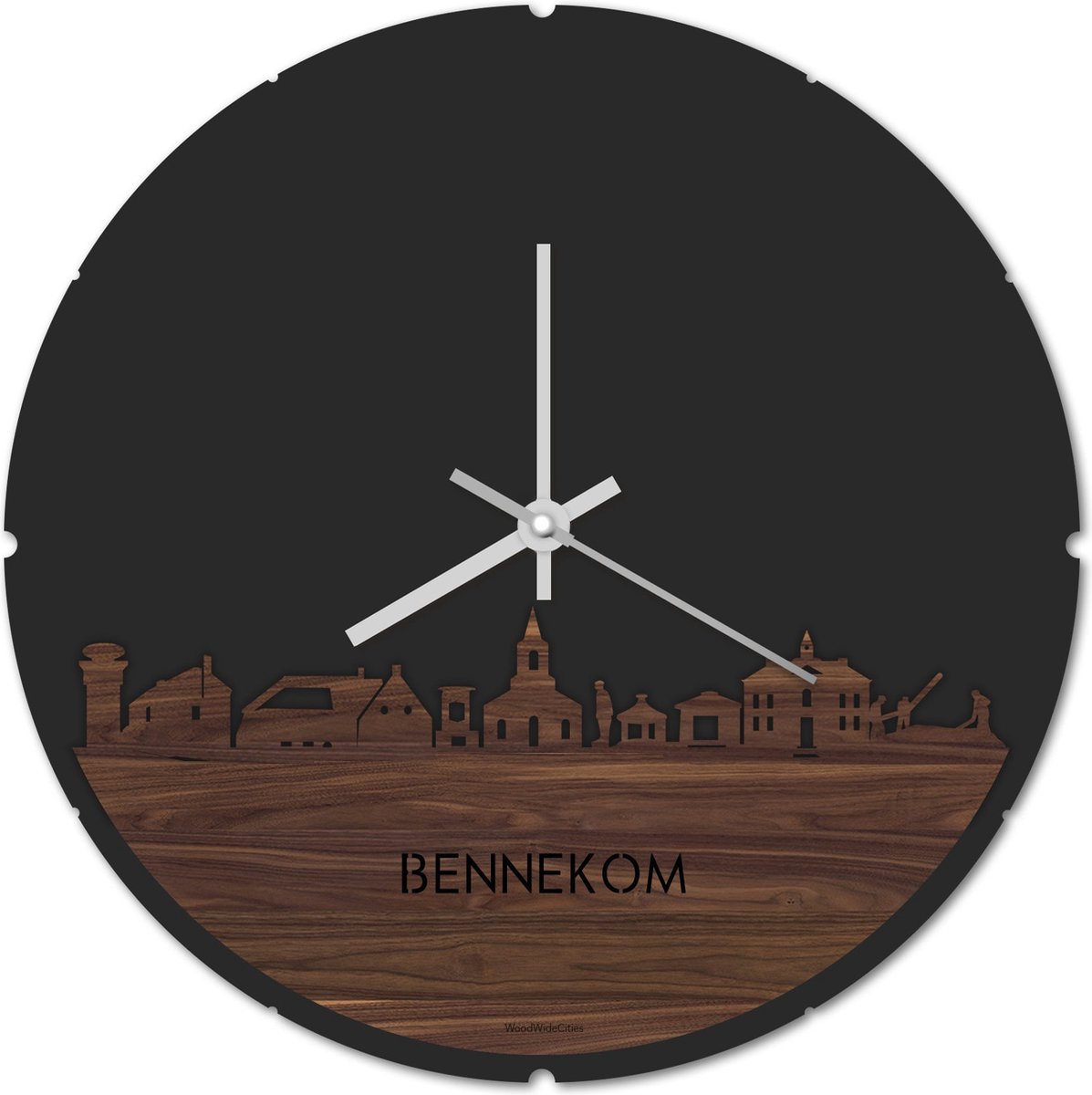 Skyline Klok Rond Bennekom Notenhout - Ø 44 cm - Stil uurwerk - Wanddecoratie - Meer steden beschikbaar - Woonkamer idee - Woondecoratie - City Art - Steden kunst - Cadeau voor hem - Cadeau voor haar - Jubileum - Trouwerij - Housewarming -