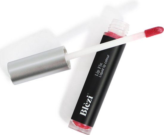 Blèzi Lip Fix vloeibare lippenstift, open met applicator. De lippenstift is roze fuchsia.